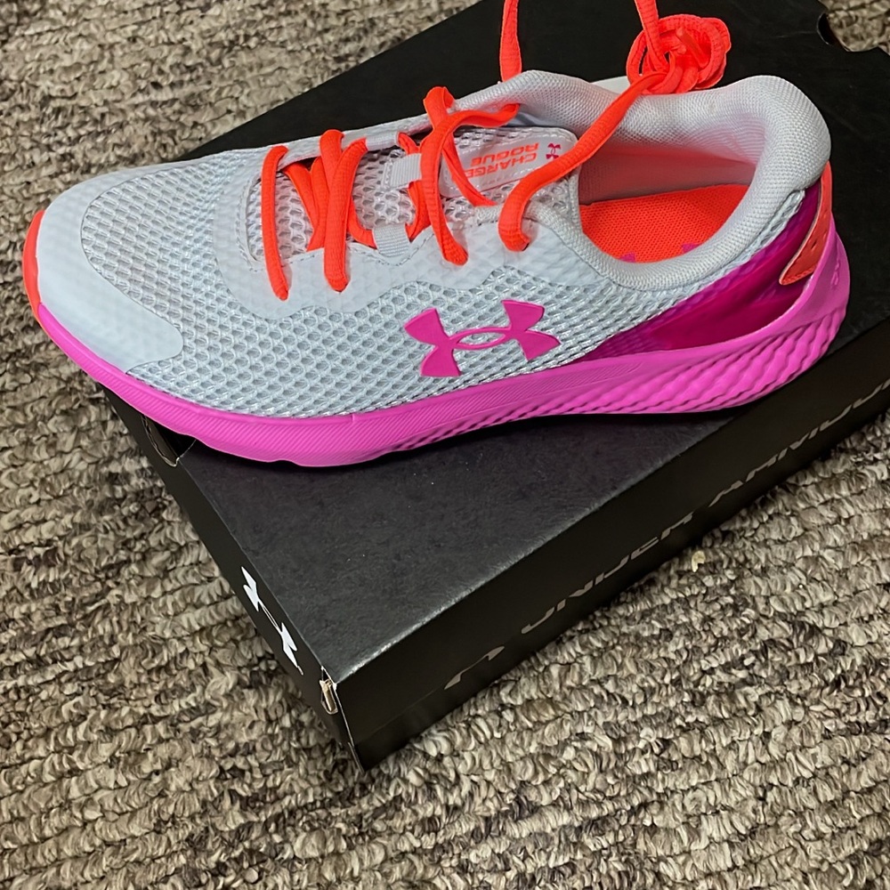 Girls shoes